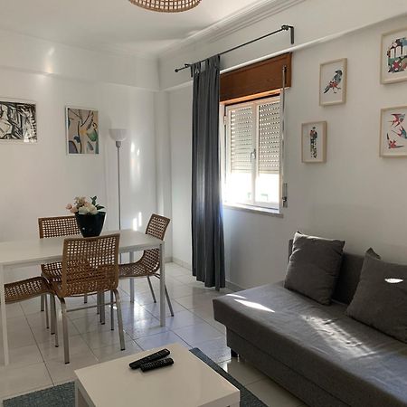 Chiado Appartment With Terrace 2 Lisbon Bagian luar foto